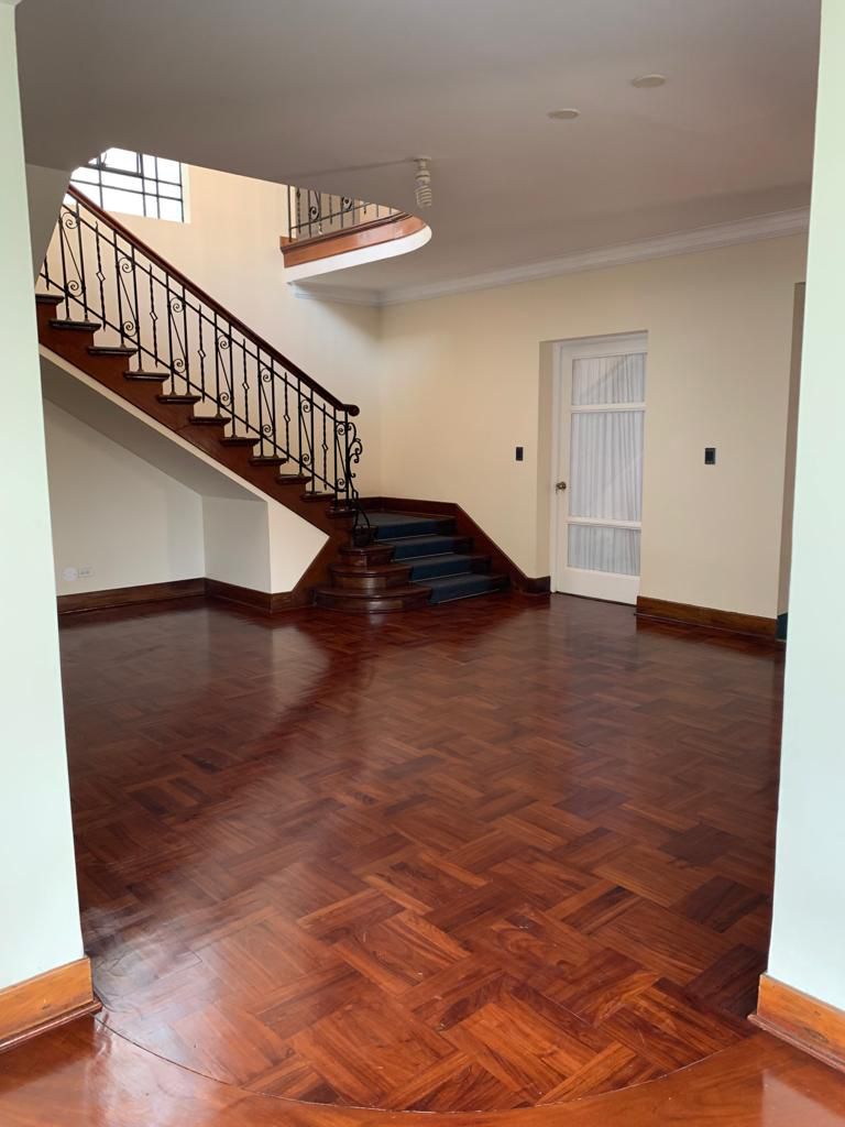 Vista de la esquina de la propiedad